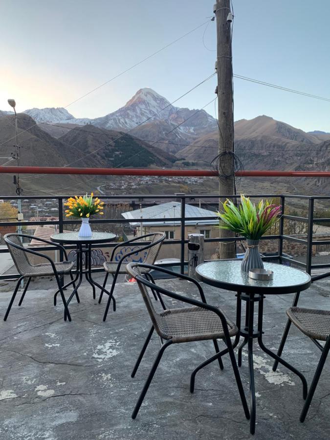 Mate'S Home Kazbegi Stepantsminda Exterior foto